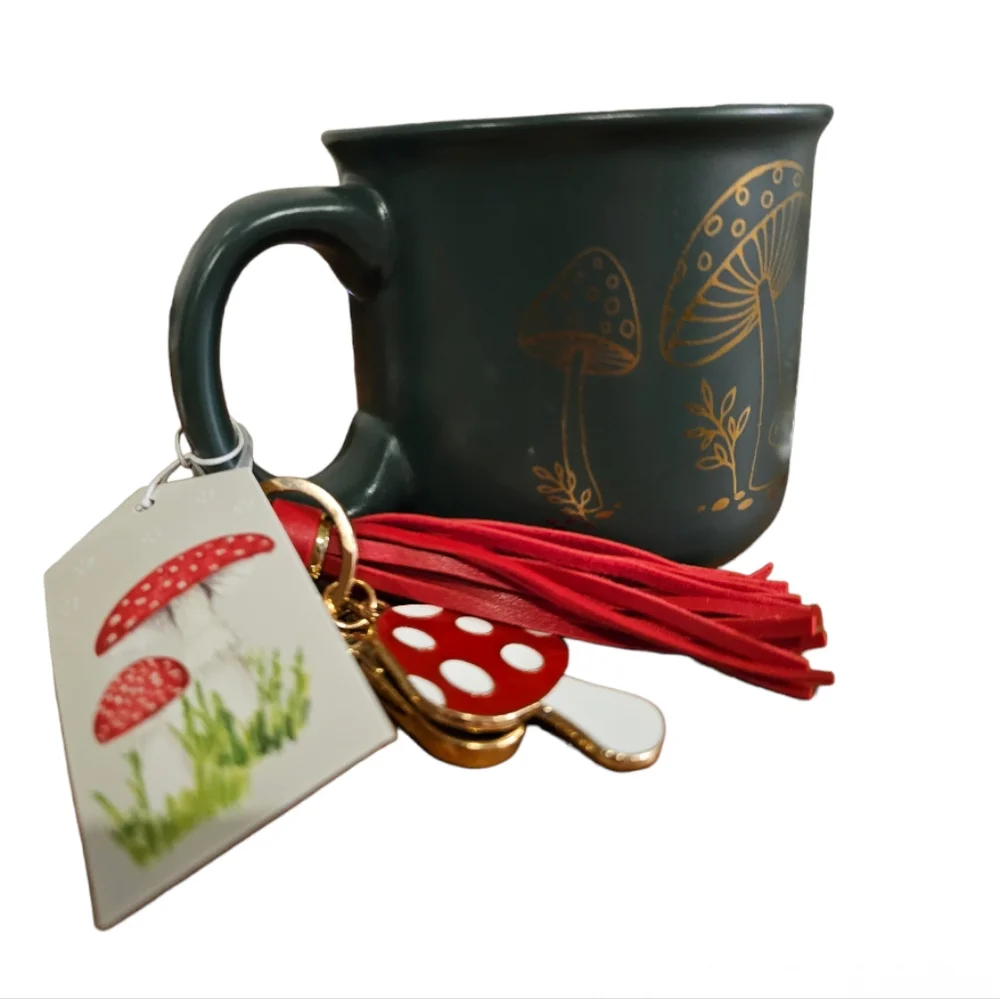 Seed & Sunshine Ceramic Mag with Keychain. Size OS. Color Dark Forest.